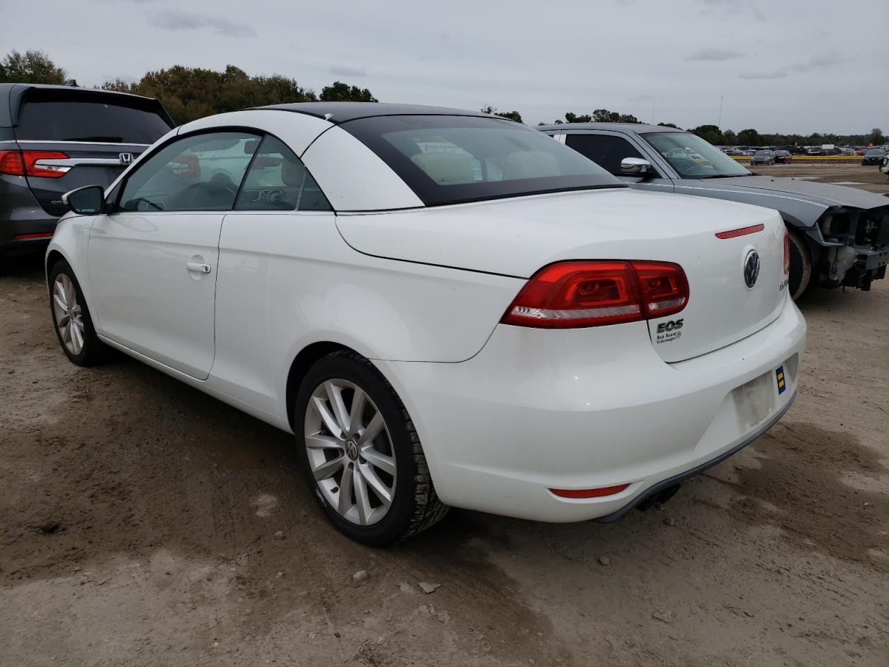 Изображение 2 2016 VOLKSWAGEN EOS KOMFORT 2016 с VIN WVWBW8AH8GV000741