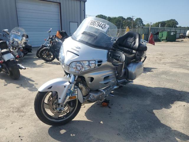 Obraz 2 z 2005 HONDA GL1800  2005 z VIN 1HFSC47065A411388