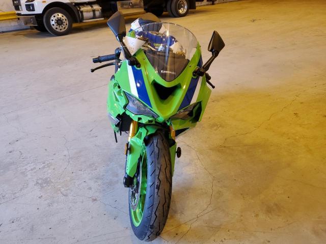 Изображение 2 2024 KAWASAKI ZX636 K 2024 с VIN JKBZXJJ11RA005396