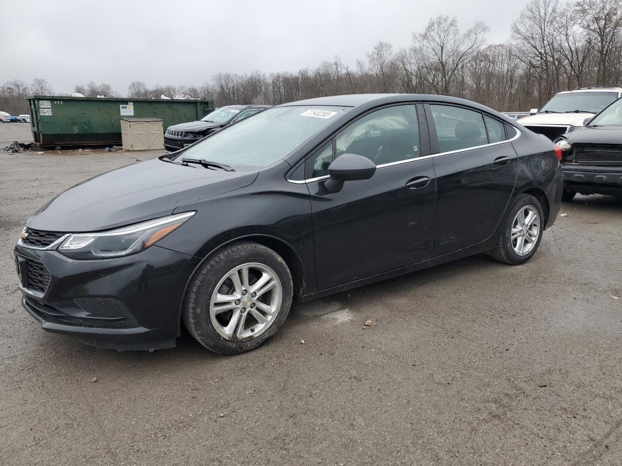 Obraz 1 z 2018 CHEVROLET CRUZE LT 2018 z VIN 1G1BE5SM4J7171164