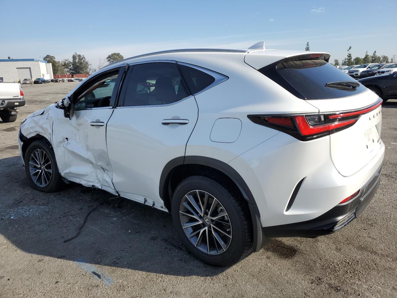 Изображение 2 2022 LEXUS NX 350 2022 с VIN 2T2AGCEZ5NC010539