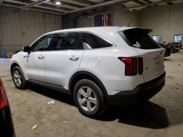 Image 2 of 2022 KIA SORENTO LX 2022 with VIN 5XYRGDLC8NG103572