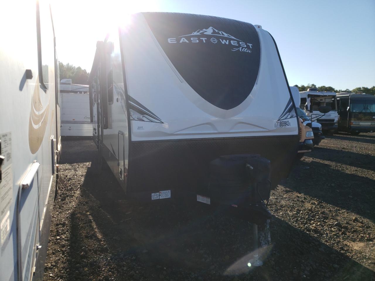 Изображение 1 2024 WILDWOOD EAST WEST 2024 с VIN 5ZT2ALTB7R9009080