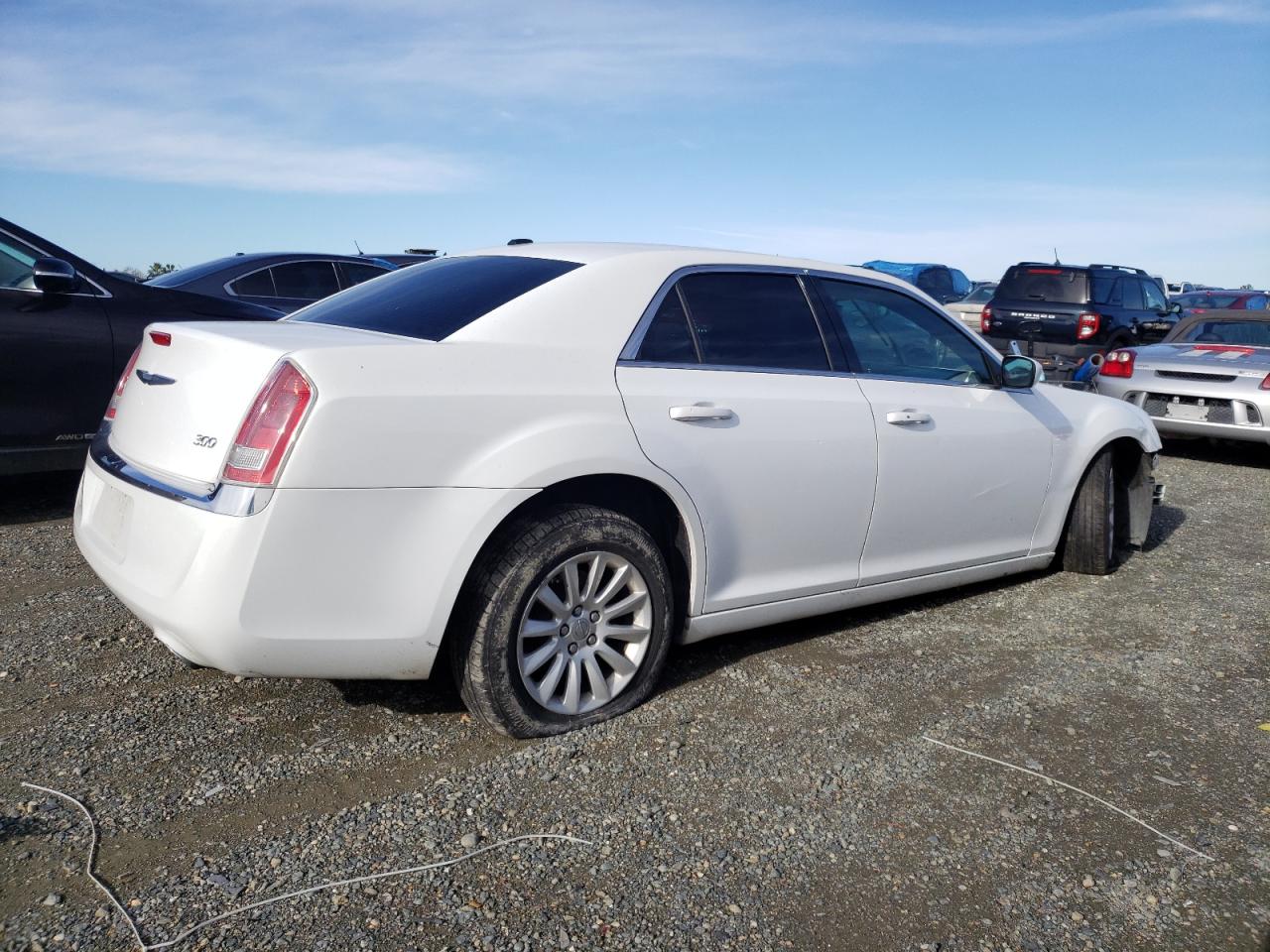 Obraz 3 z 2014 CHRYSLER 300  2014 z VIN 2C3CCAAG2EH118449