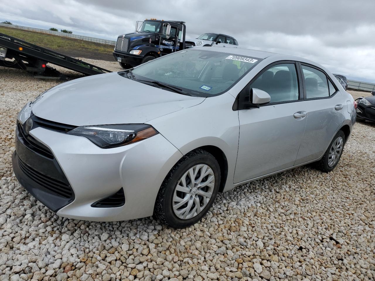 Изображение 1 2018 TOYOTA COROLLA L 2018 с VIN 5YFBURHE5JP754729
