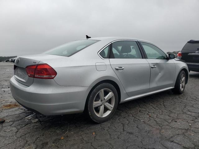 Изображение 3 2015 VOLKSWAGEN PASSAT S 2015 с VIN 1VWAT7A30FC100875