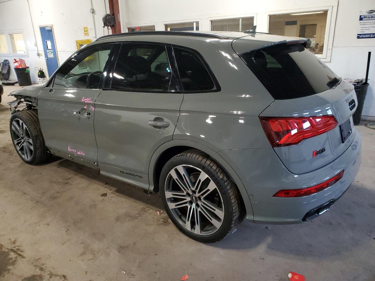Obraz 2 z 2019 AUDI SQ5 PRESTIGE 2019 z VIN WA1C4AFY6K2007959
