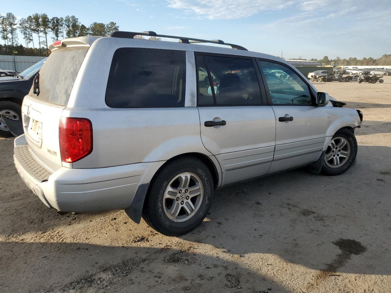 Image 3 of 2003 HONDA PILOT EXL 2003 with VIN 2HKYF18533H579385