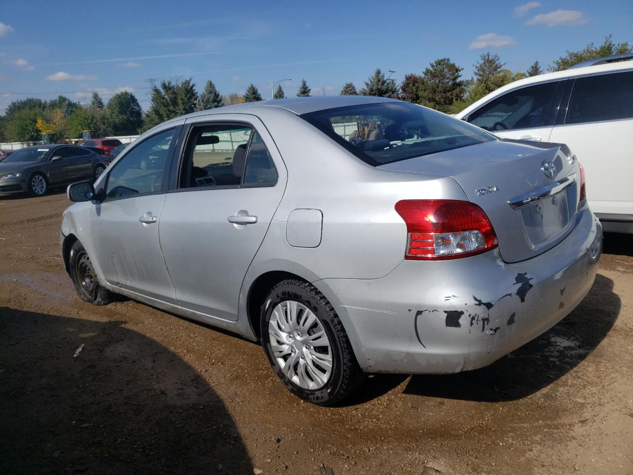 Image 2 of 2008 TOYOTA YARIS  2008 with VIN JTDBT923781257920