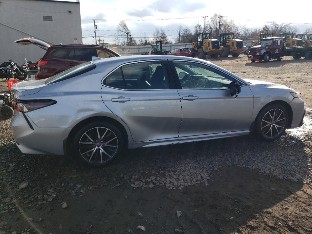 Изображение 3 2023 TOYOTA CAMRY SE NIGHT SHADE 2023 с VIN 4T1G11BK1PU077443