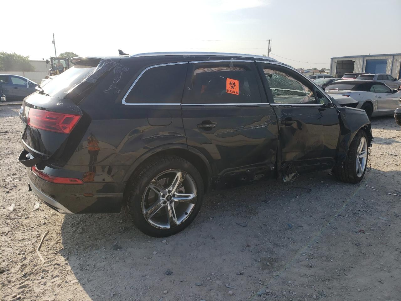 Image 3 of 2019 AUDI Q7 PRESTIGE 2019 with VIN WA1VAAF76KD021700