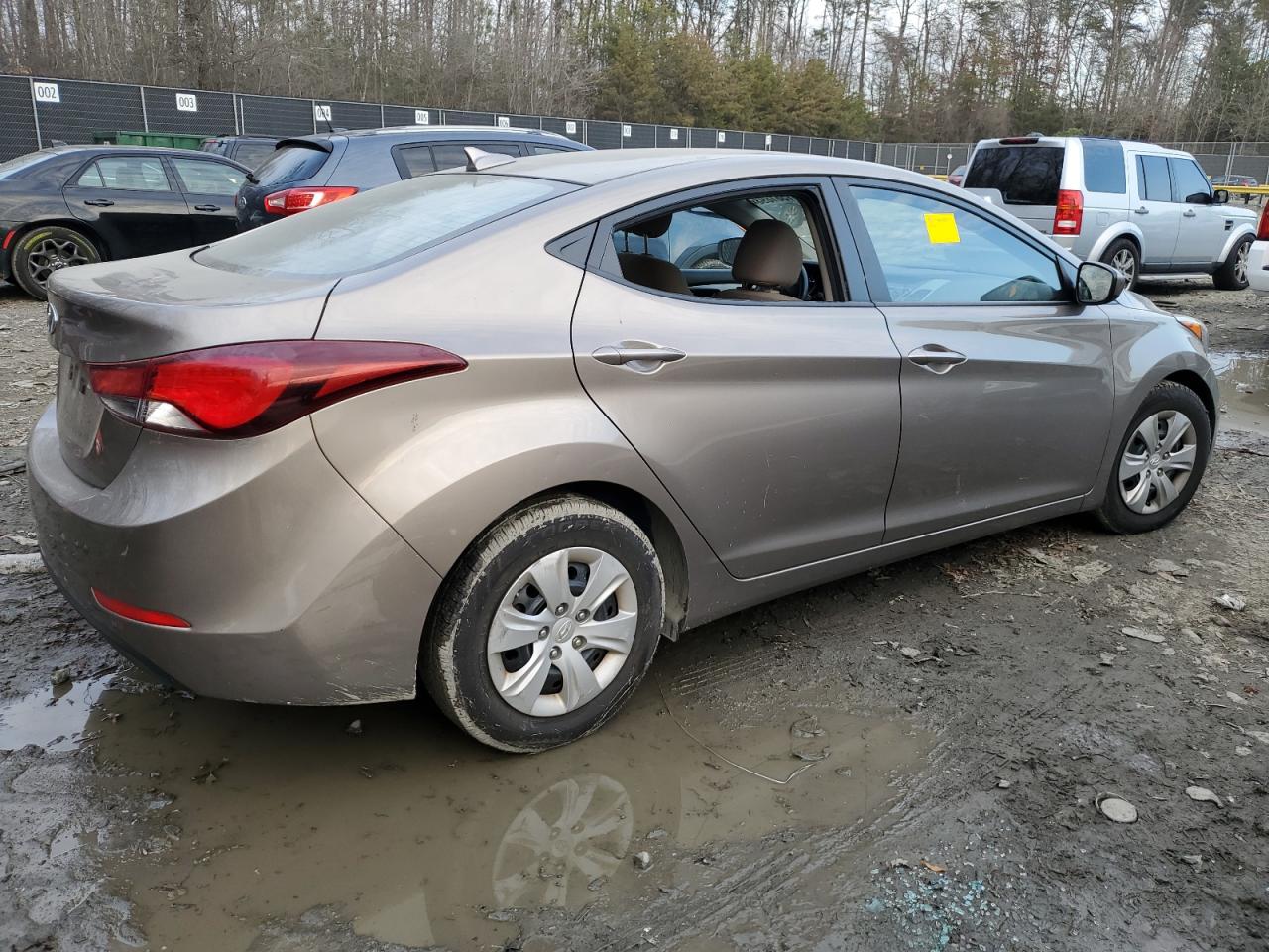 Obraz 3 z 2016 HYUNDAI ELANTRA SE 2016 z VIN 5NPDH4AEXGH685343