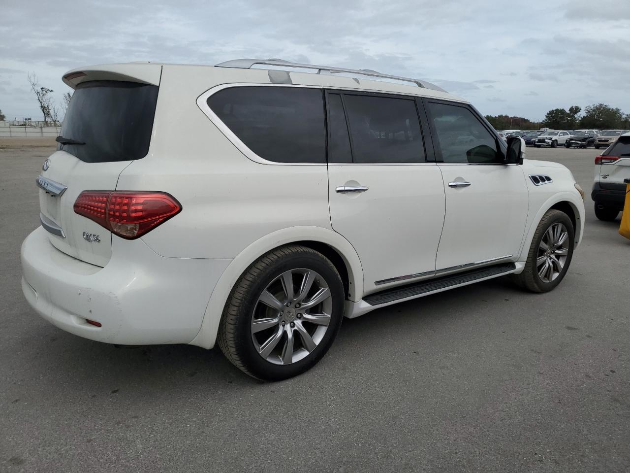 Изображение 3 2011 INFINITI QX56  2011 с VIN JN8AZ2NF6B9501979