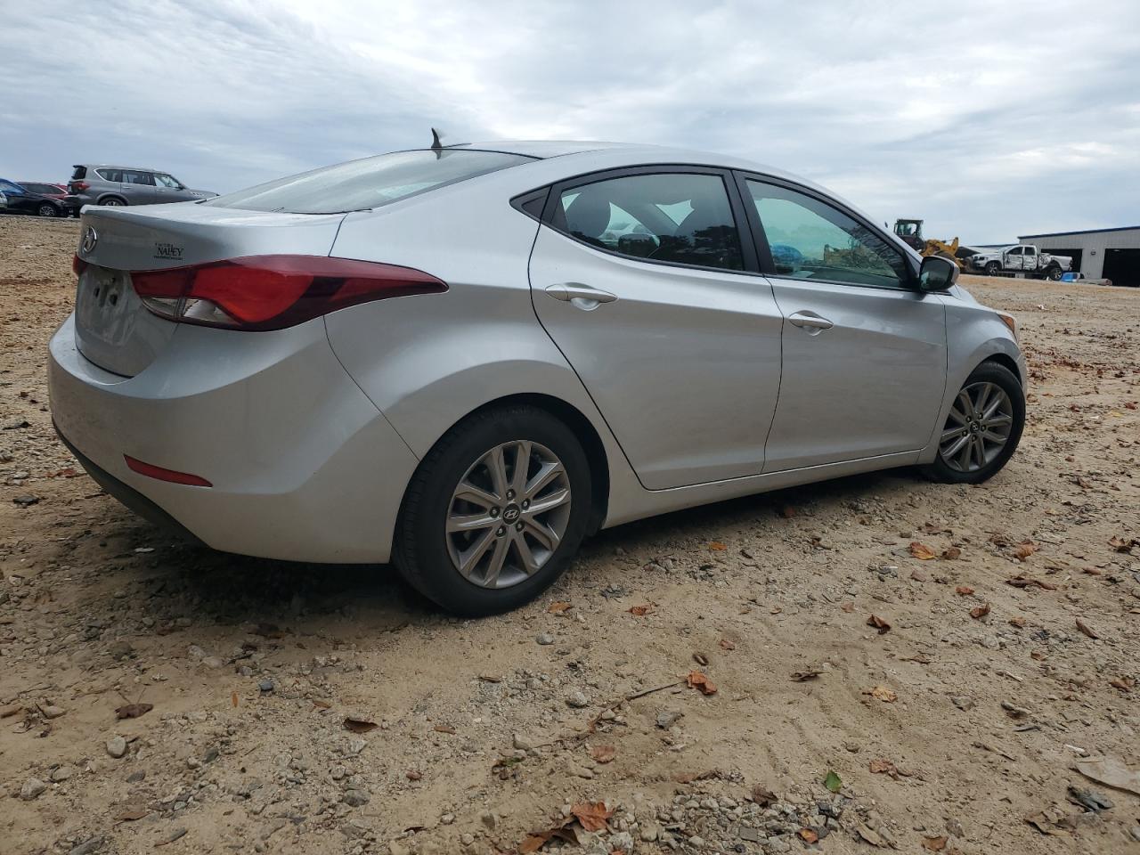 Image 3 of 2014 HYUNDAI ELANTRA SE 2014 with VIN 5NPDH4AE6EH474637