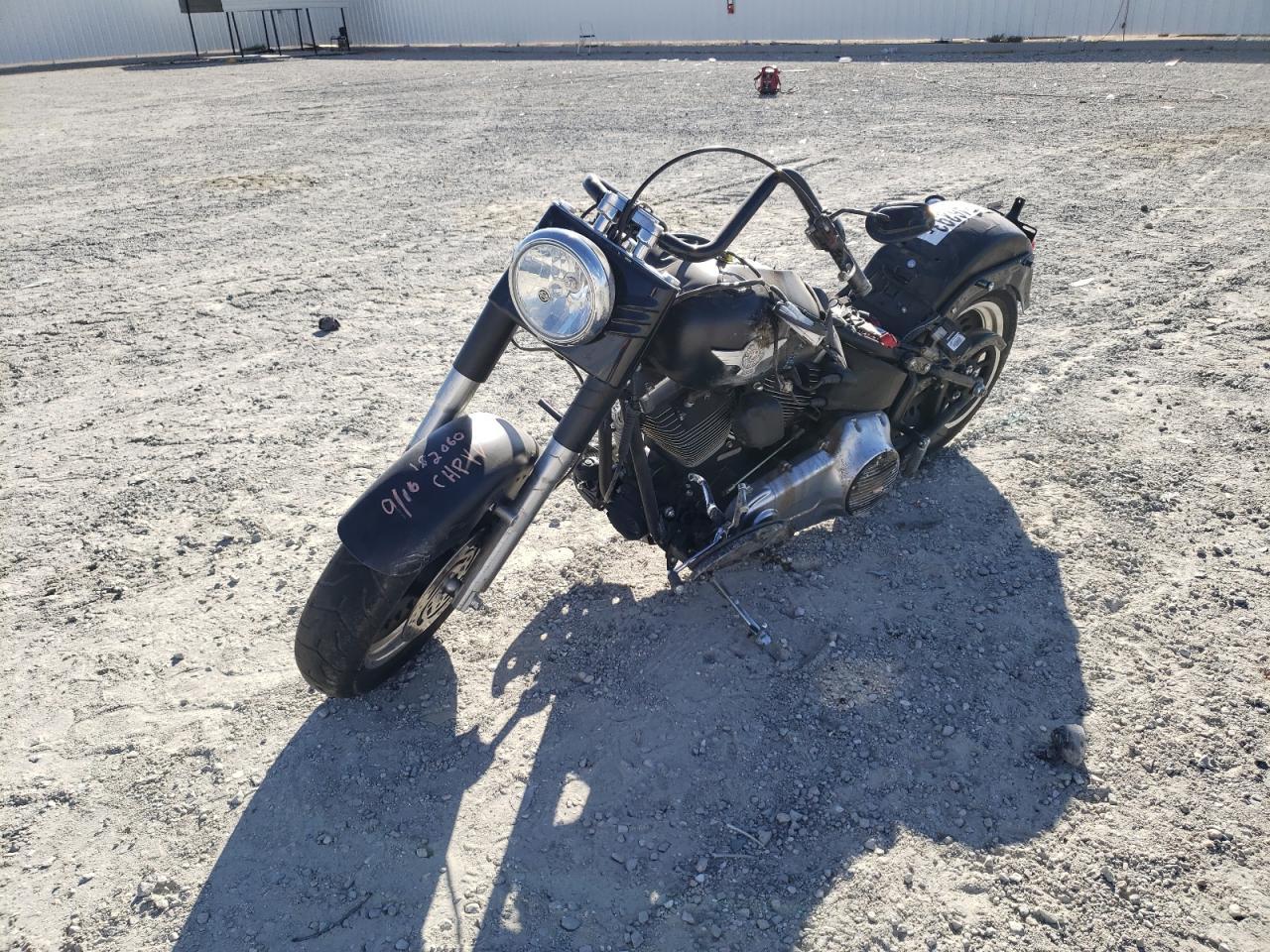 Obraz 2 z 2013 HARLEY-DAVIDSON FLSTFB FATBOY LO 2013 z VIN 1HD1JNV14DB019160