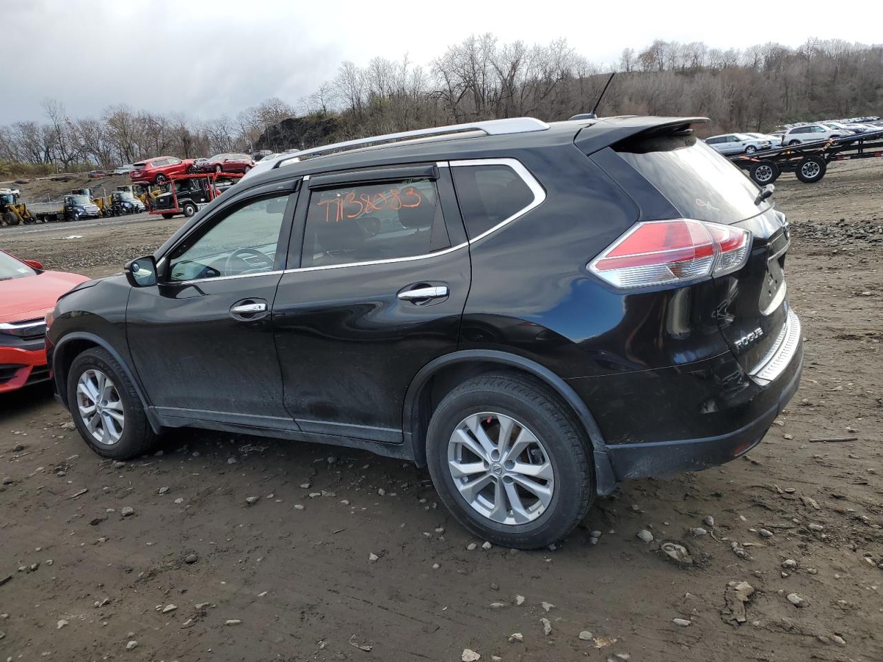 Image 2 of 2015 NISSAN ROGUE S 2015 with VIN KNMAT2MV8FP586766