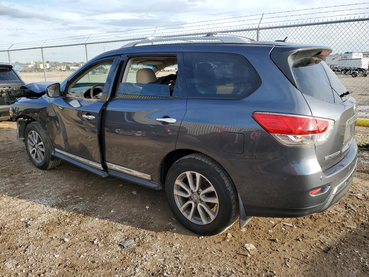 Изображение 2 2013 NISSAN PATHFINDER S 2013 с VIN 5N1AR2MN7DC690082