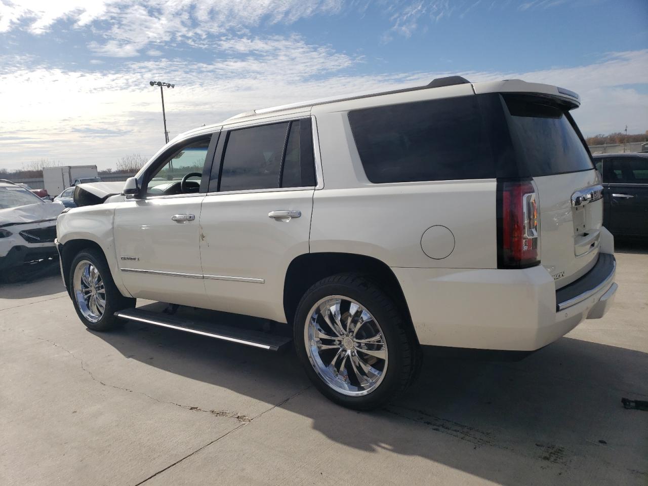 Изображение 2 2015 GMC YUKON DENALI 2015 с VIN 1GKS2CKJ7FR518206