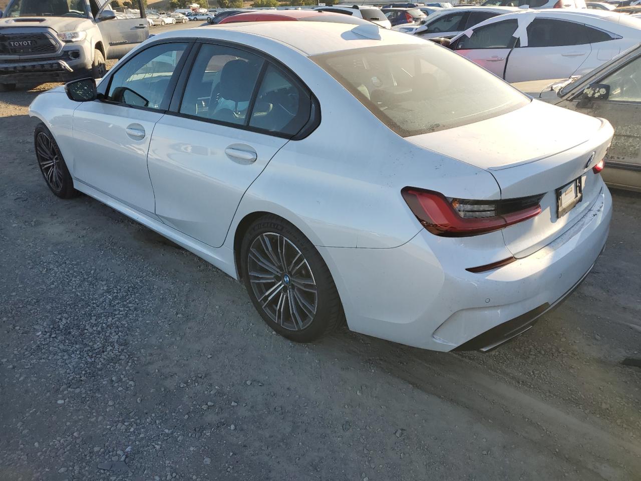 Obraz 2 z Bmw M340I 2021 z VIN 3MW5U7J05M8B58277