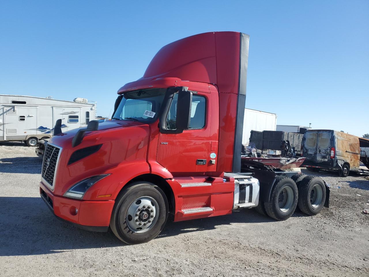 Obraz 2 z 2020 VOLVO VNR  2020 z VIN 4V4WC9EG4LN239235