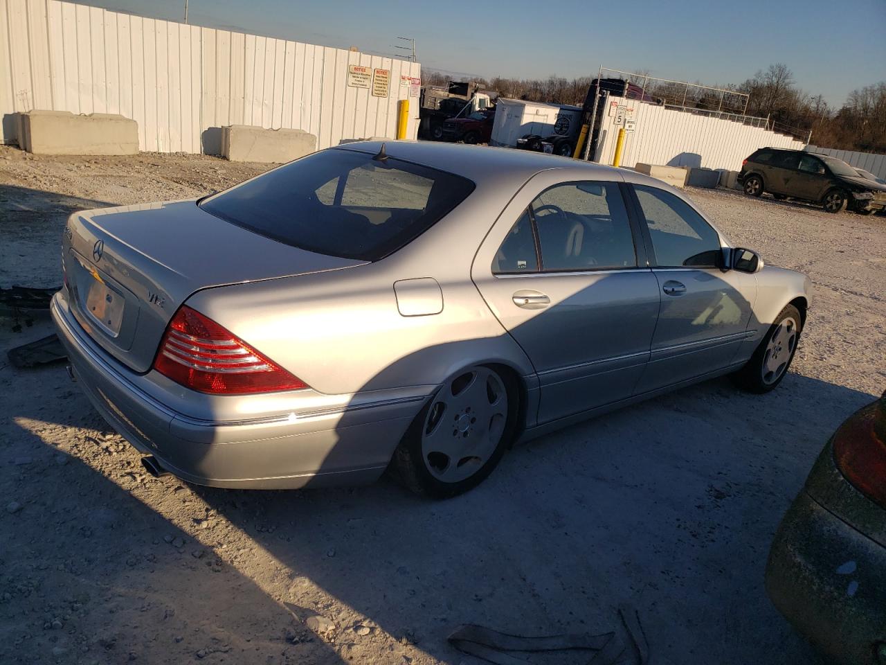 Image 3 of 2003 MERCEDES-BENZ S 600 2003 with VIN WDBNG76J63A346237