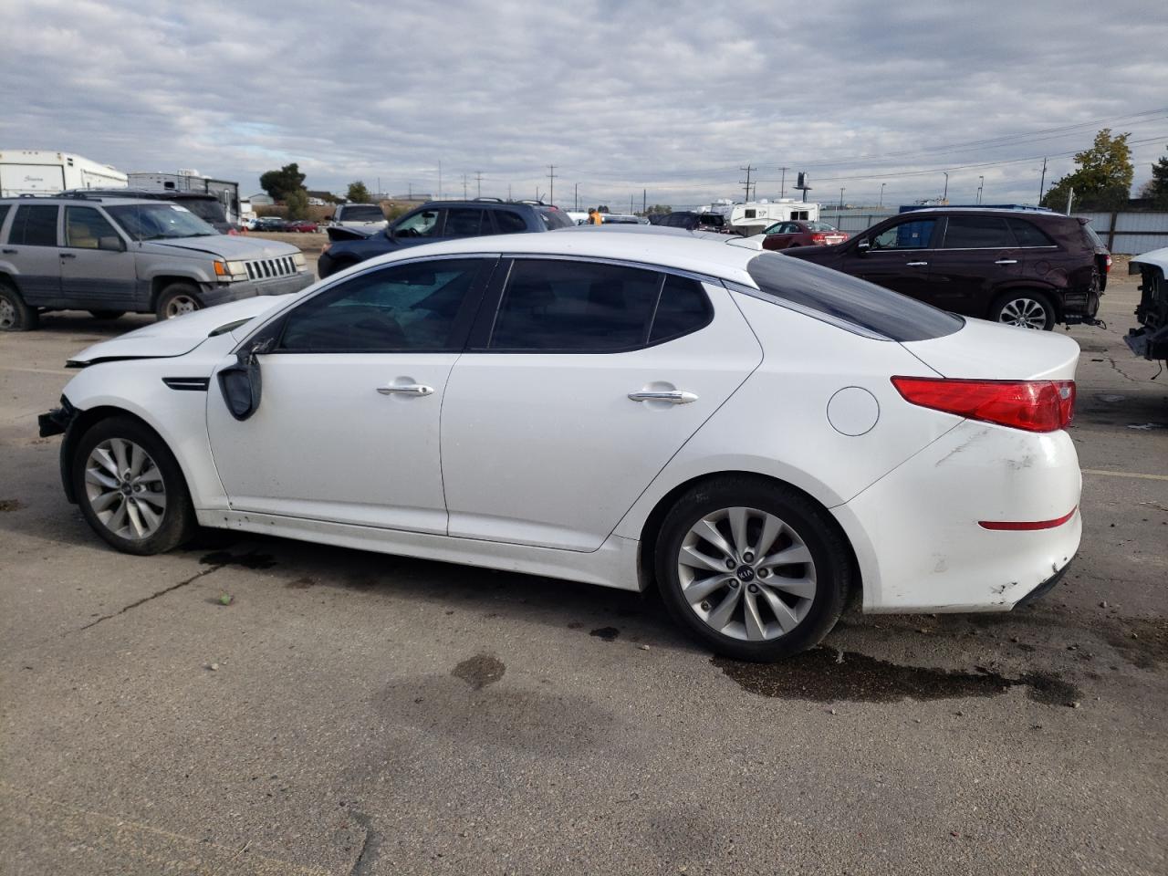 Obraz 2 z 2015 KIA OPTIMA LX 2015 z VIN KNAGM4A76F5659392