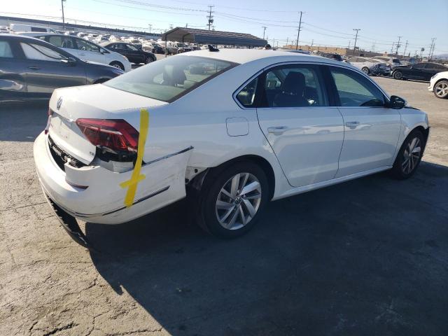 Image 3 of 2018 VOLKSWAGEN PASSAT SE 2018 with VIN 1VWBA7A37JC001957