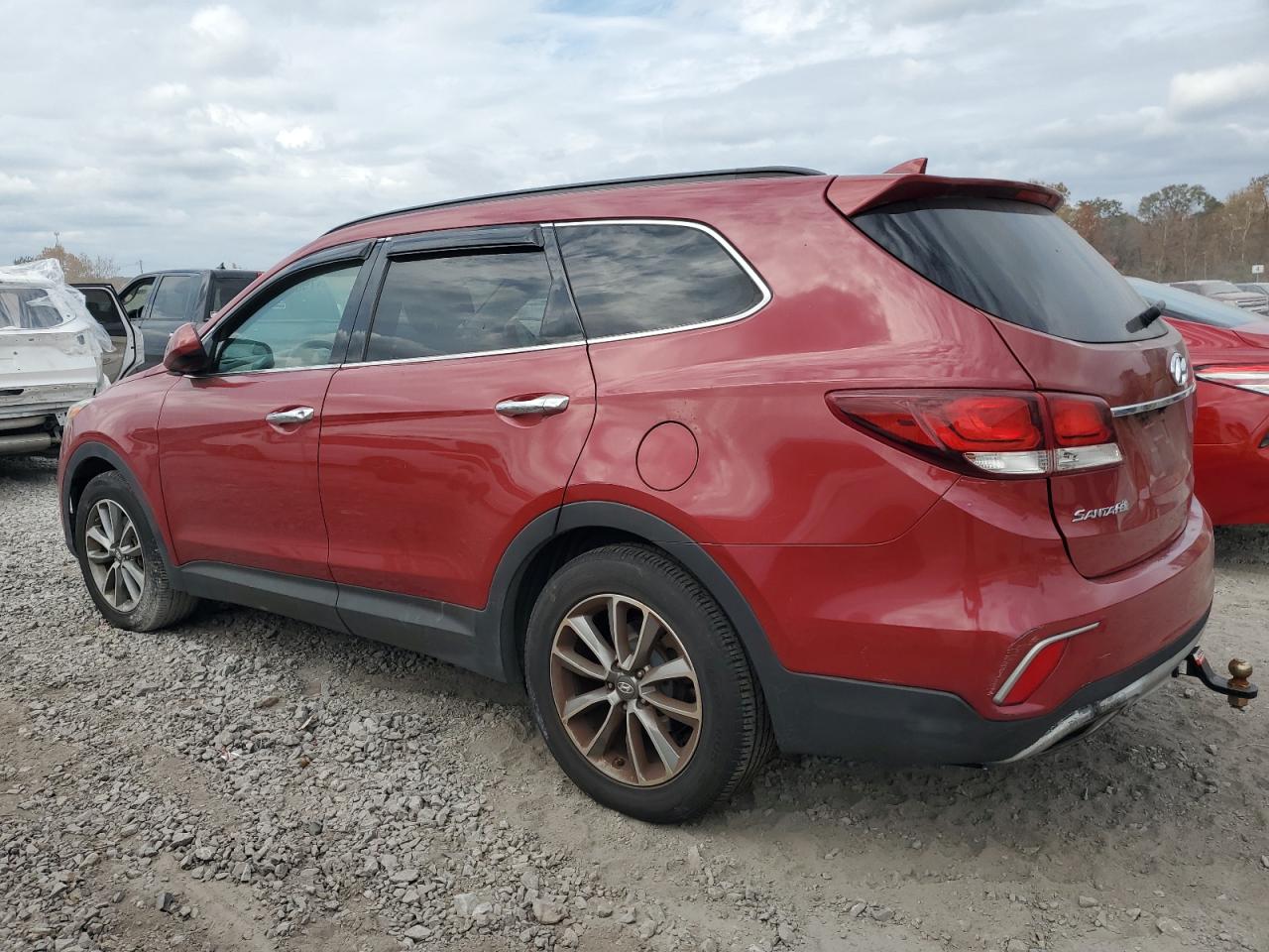 Изображение 2 2017 HYUNDAI SANTA FE SE 2017 с VIN KM8SMDHFXHU215737