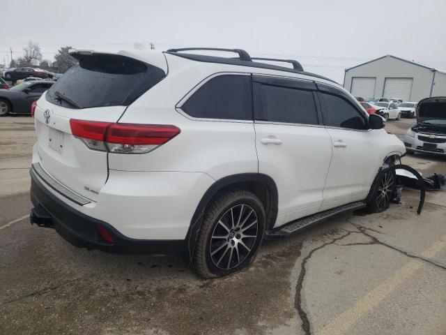 Image 3 of 2018 TOYOTA HIGHLANDER SE 2018 with VIN 5TDJZRFH0JS538319