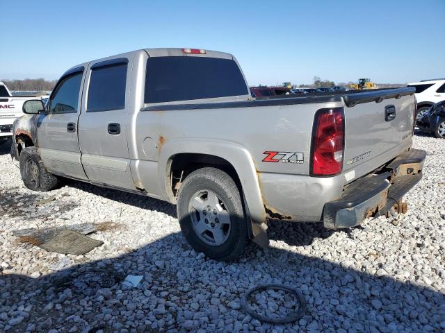 Image 2 of 2004 CHEVROLET SILVERADO K1500 2004 with VIN 2GCEK13T641287737