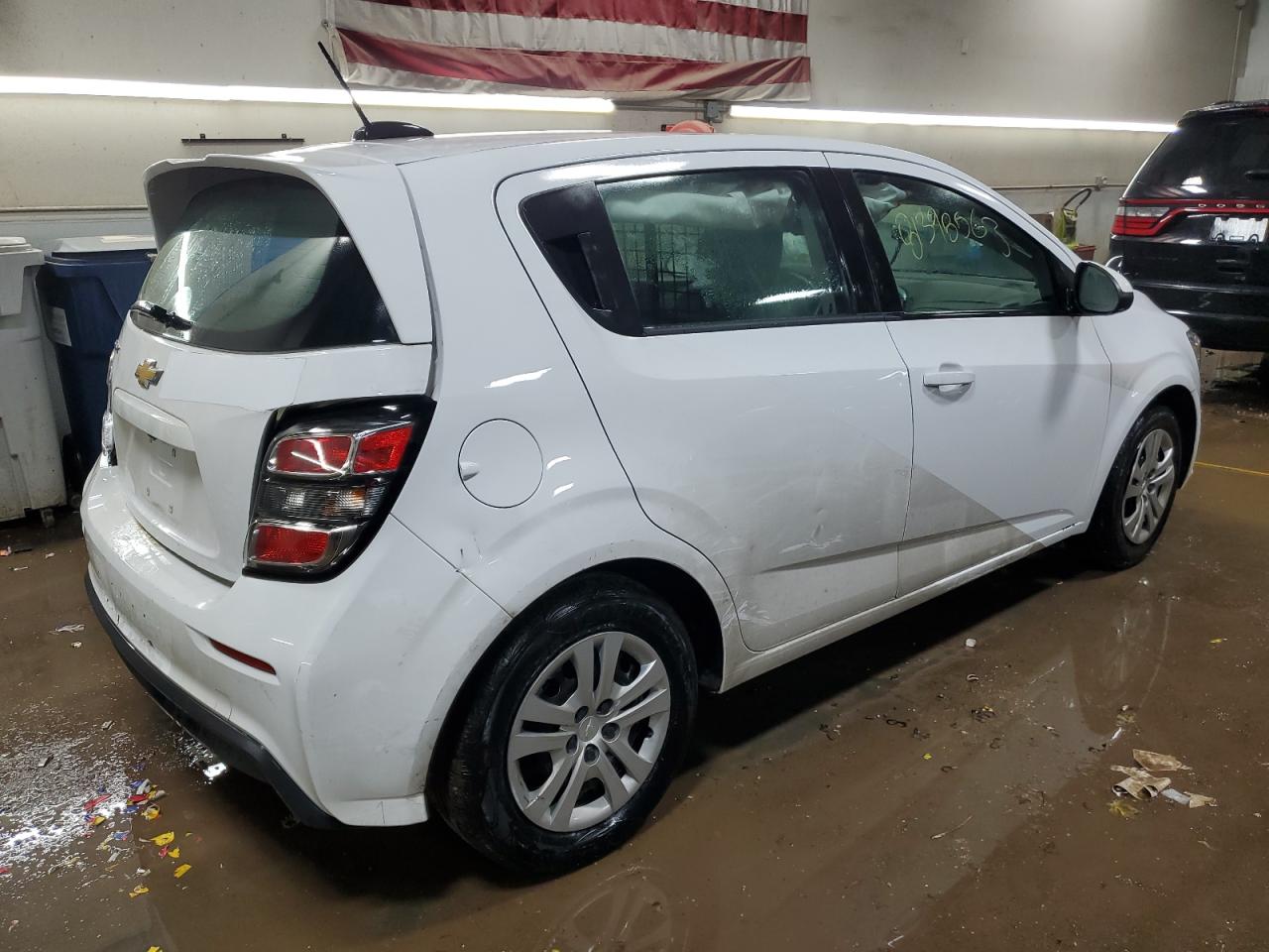 Изображение 3 2020 CHEVROLET SONIC  2020 с VIN 1G1JG6SB2L4139330