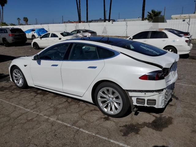 Obraz 2 z 2016 TESLA MODEL S  2016 z VIN 5YJSA1E11GF149882