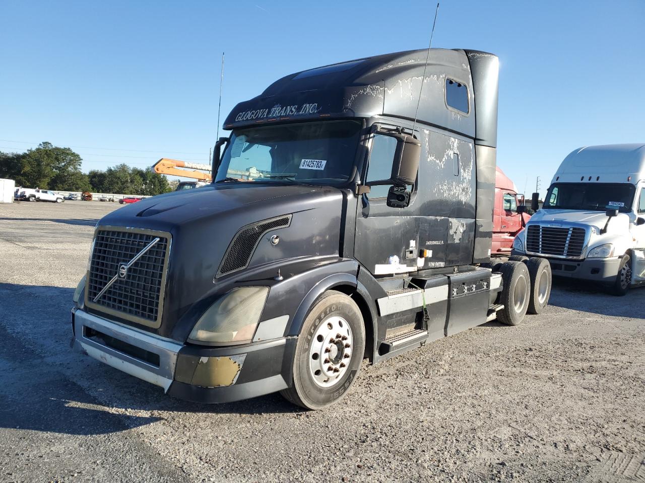 Obraz 2 z 2005 VOLVO VN VNL 2005 z VIN 4V4NC9TJX5N377813