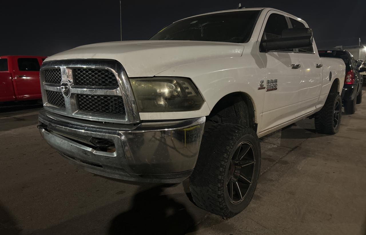 Obraz 2 z 2016 RAM 2500 SLT 2016 z VIN 3C6UR5DL8GG156129