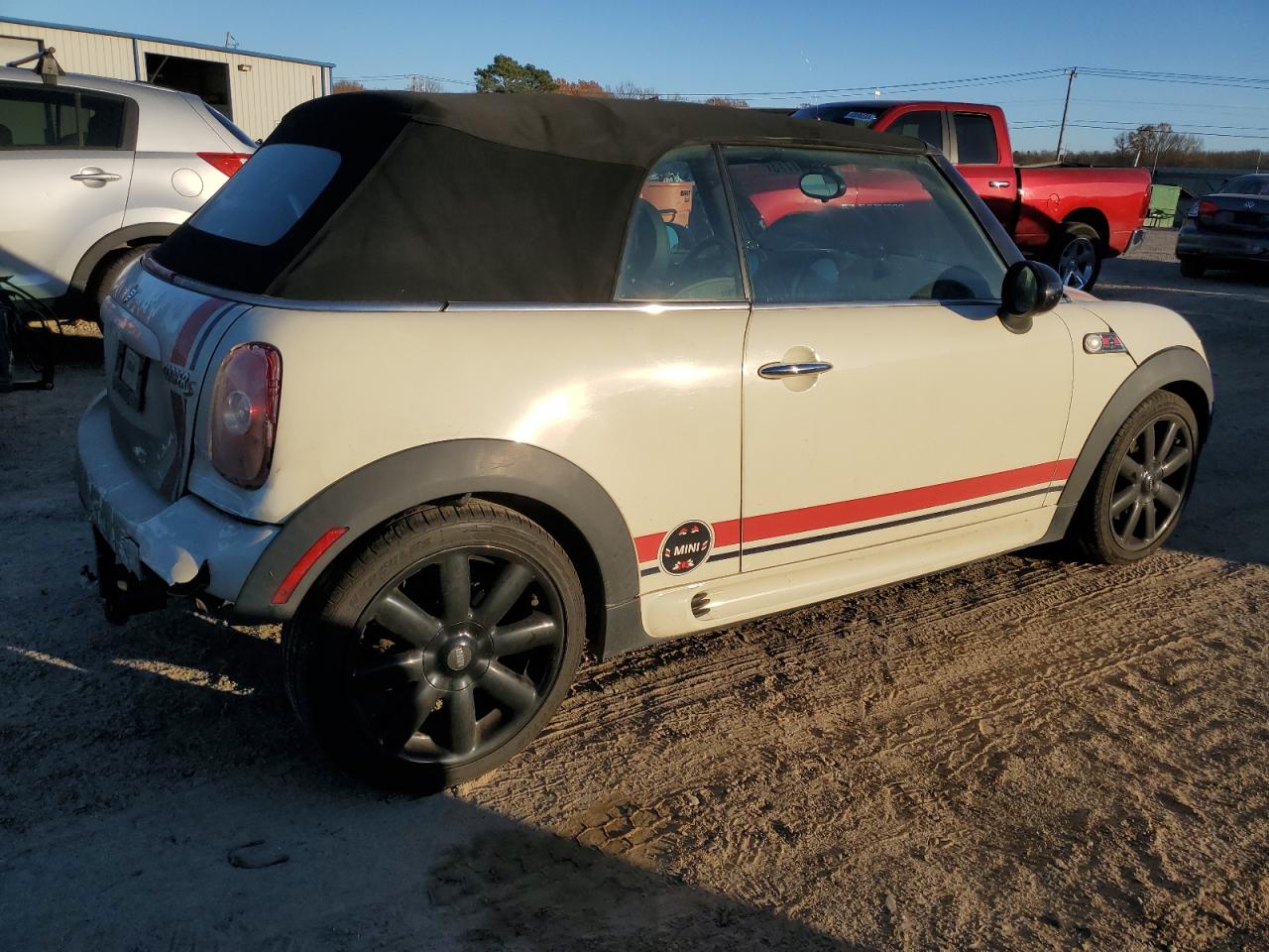 Image 3 of 2010 MINI COOPER S 2010 with VIN WMWMS3C51ATY09377
