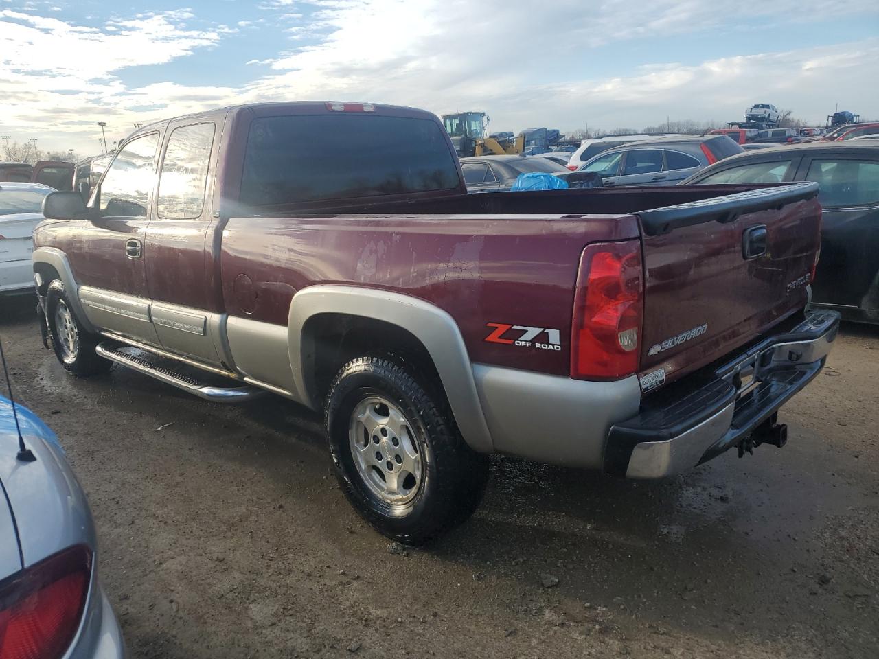 Image 2 of 2003 CHEVROLET SILVERADO K1500 2003 with VIN 2GCEK19T431396817