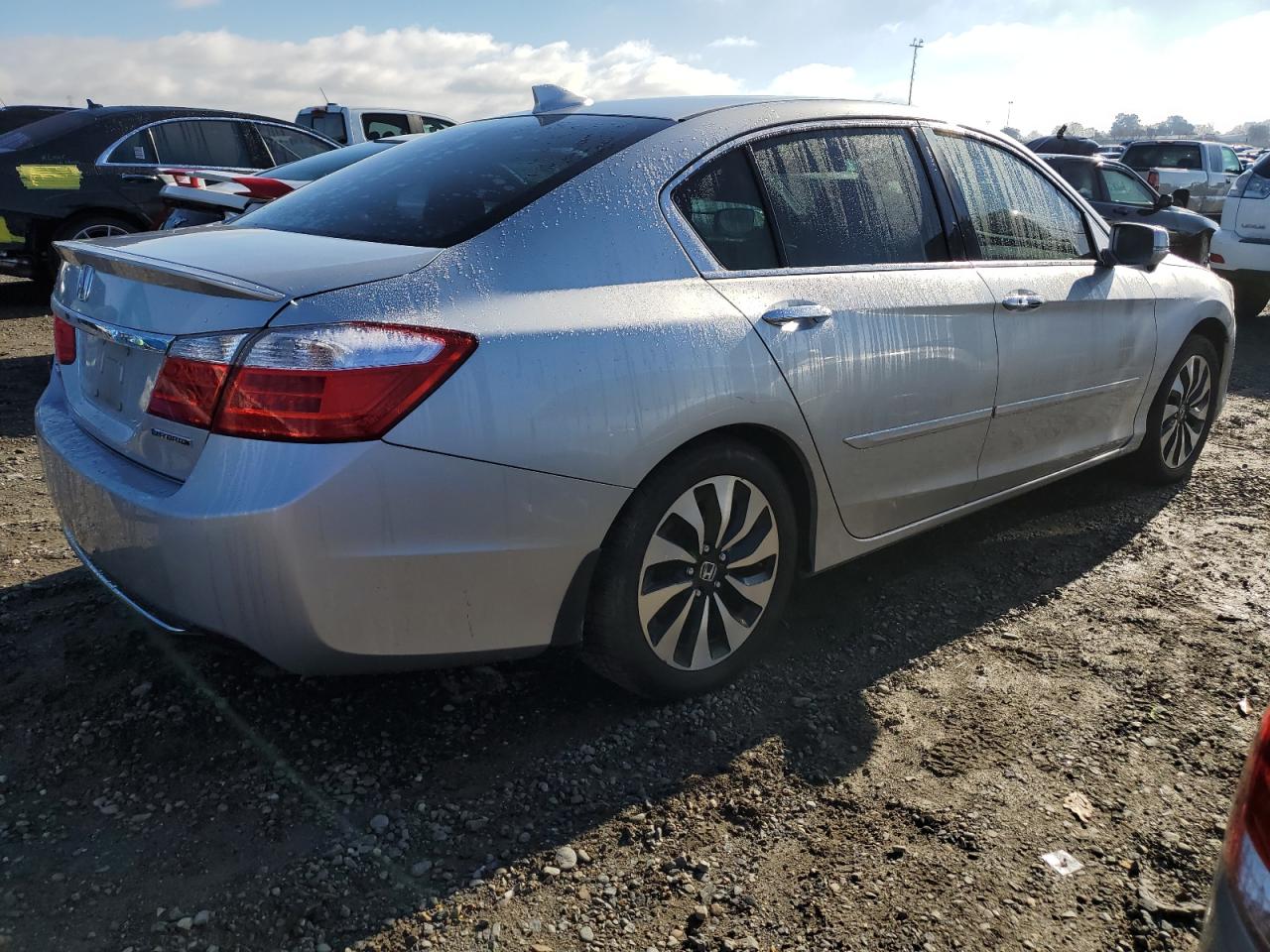 Изображение 3 2014 HONDA ACCORD HYBRID 2014 с VIN 1HGCR6F34EA005700