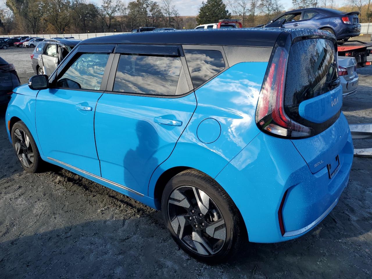 Obraz 2 z 2023 KIA SOUL GT LINE 2023 z VIN KNDJ53AU7P7207348
