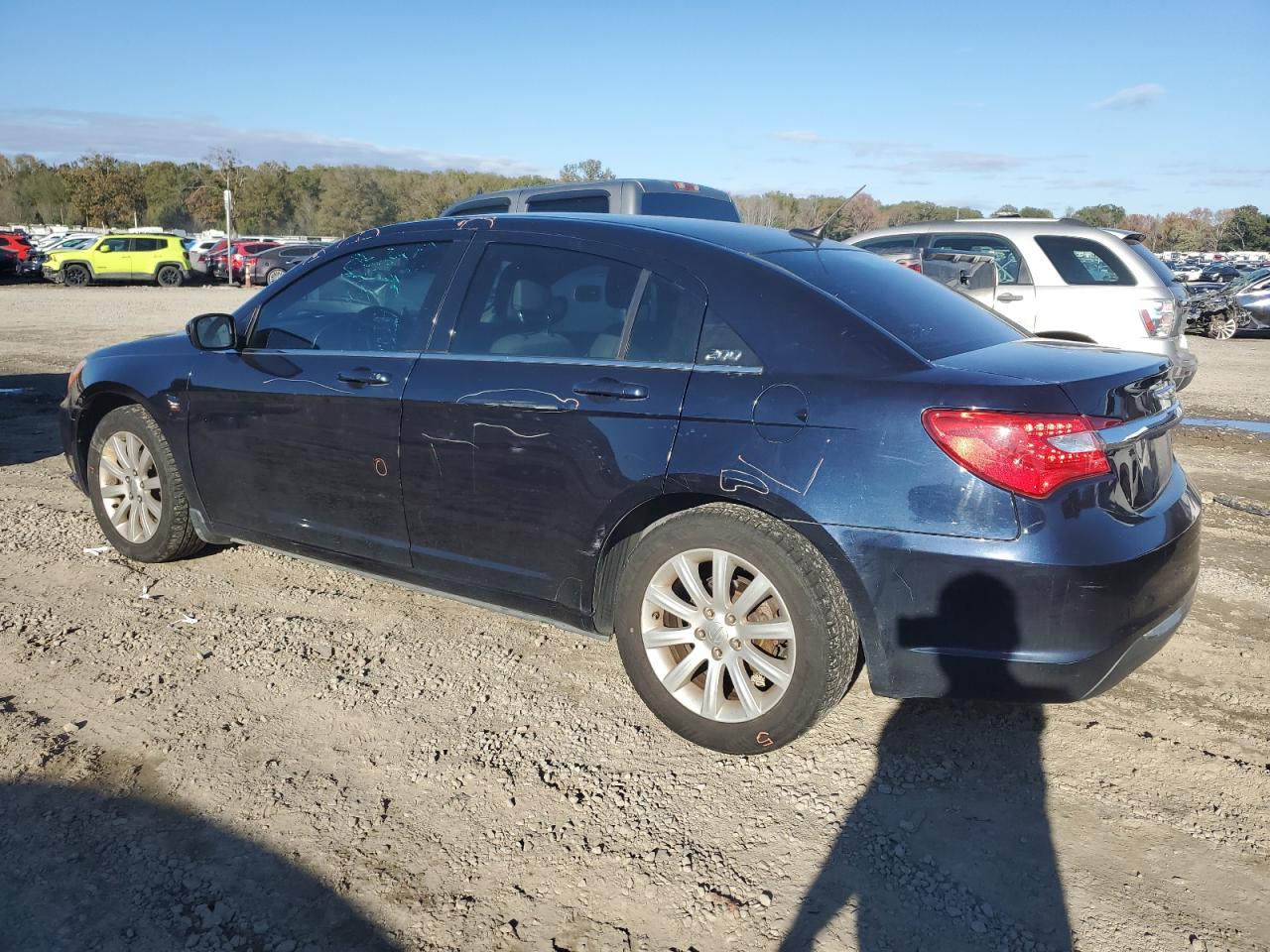 Image 2 of Chrysler 200 Touring 2012 with VIN 1C3CCBBG9CN124998