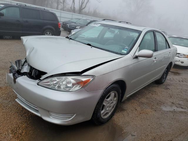 Изображение 1 2002 TOYOTA CAMRY LE 2002 с VIN 4T1BE32K22U021725