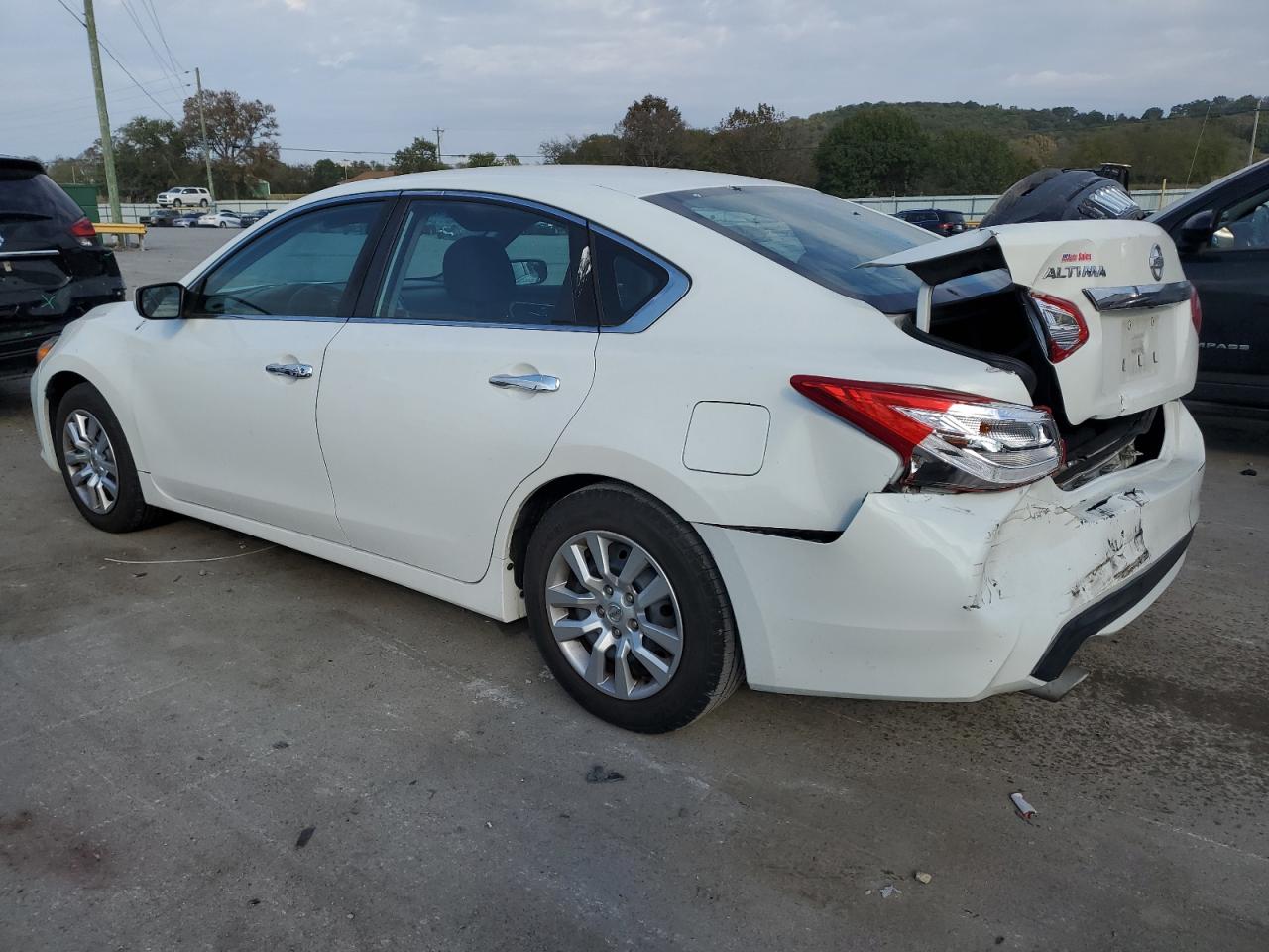 Obraz 2 z 2016 NISSAN ALTIMA 2.5 2016 z VIN 1N4AL3AP0GN359828