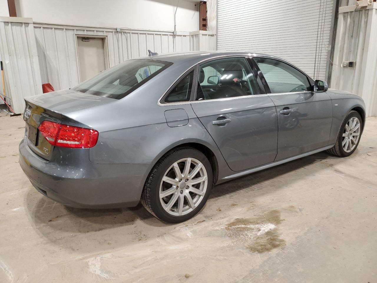 Image 3 of Audi A4 Premium Plus 2012 with VIN WAUFFAFL4CA030873