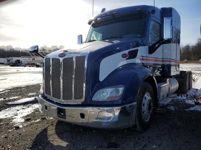 Image 2 of 2016 Peterbilt 579 2016 with VIN 1XPBDP9XXGD332213
