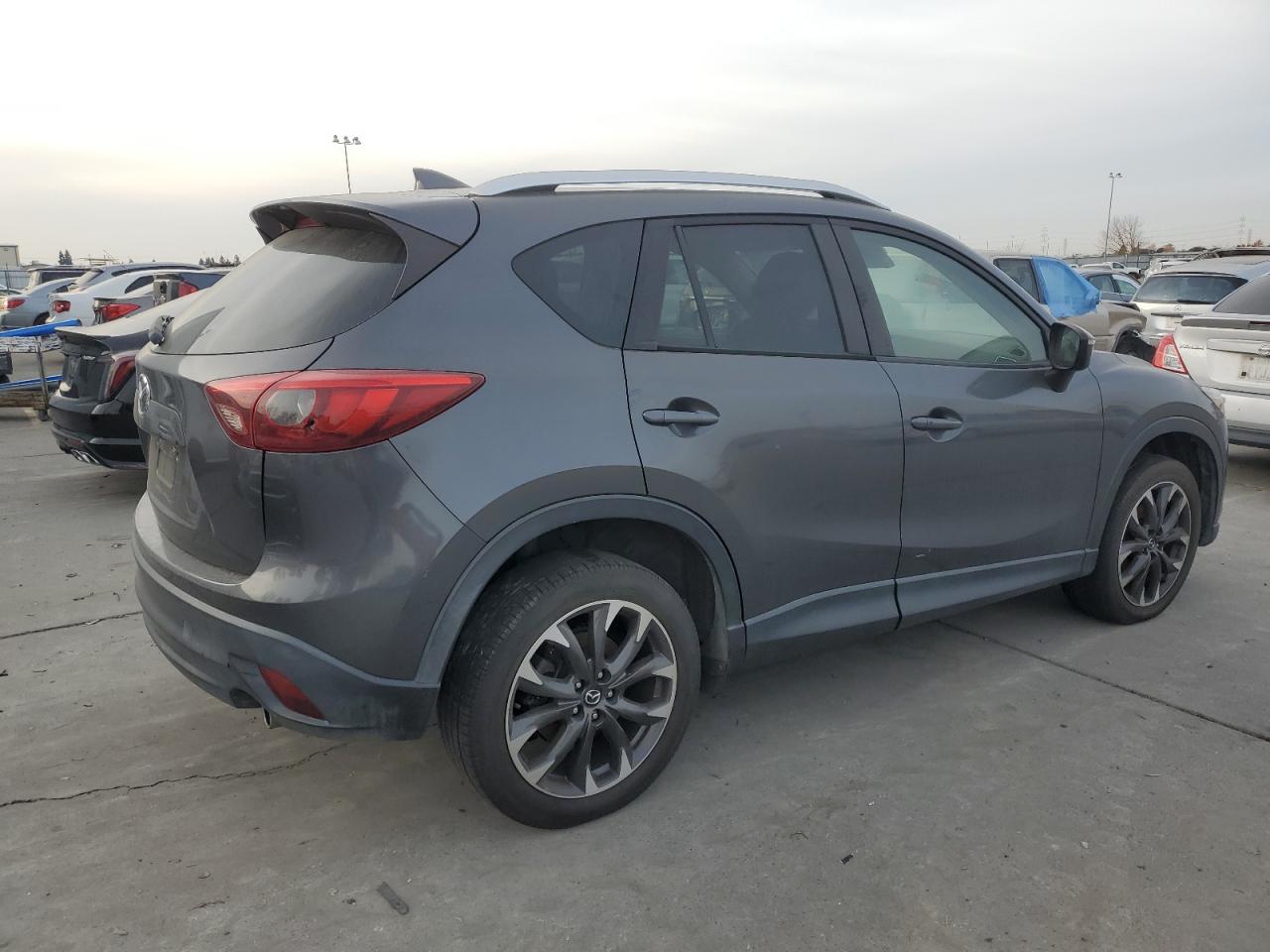 Image 3 of 2016 MAZDA CX-5 GT 2016 with VIN JM3KE2DYXG0836955