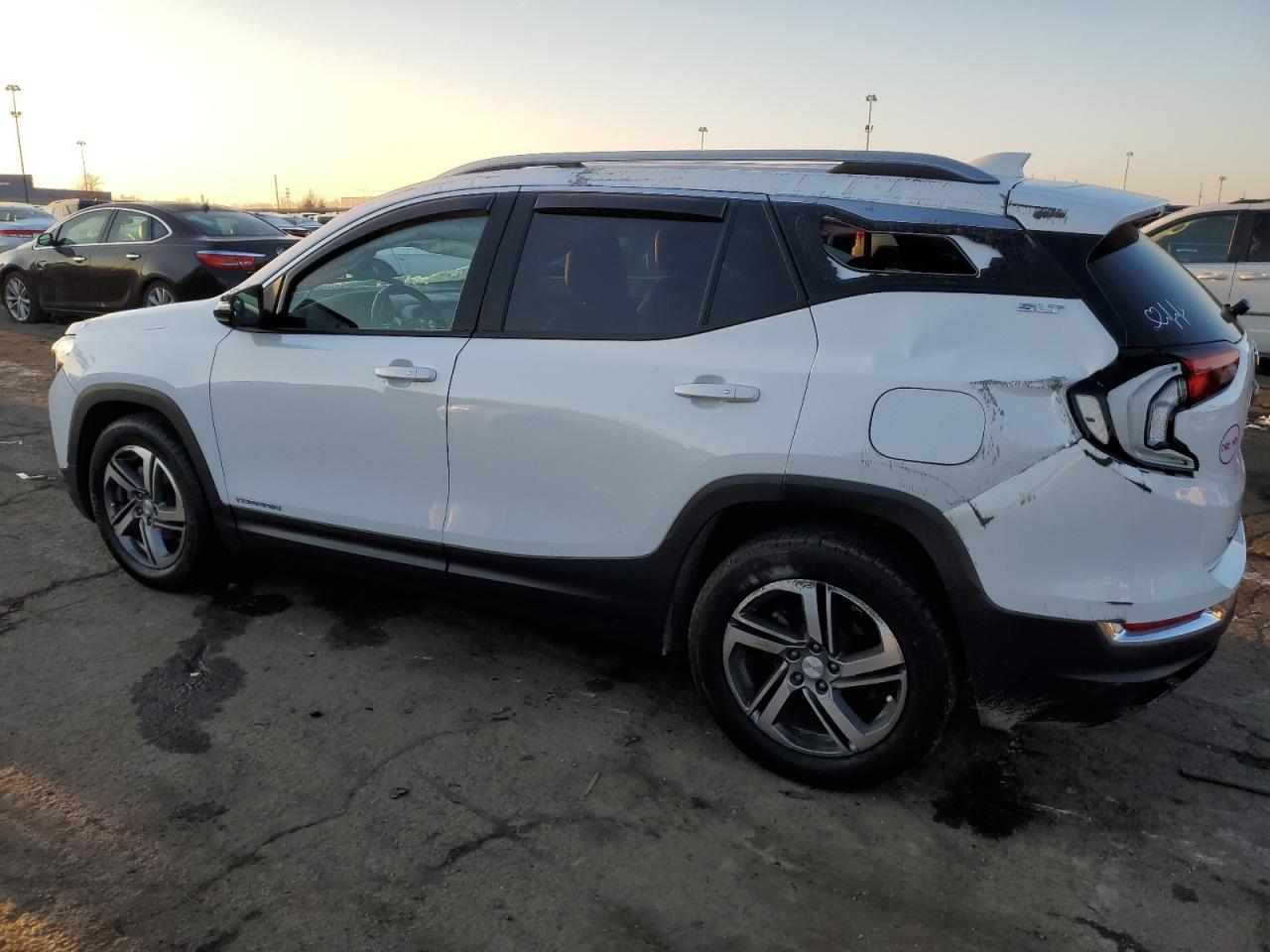 Obraz 2 z 2020 GMC TERRAIN SLT 2020 z VIN 3GKALPEV9LL217289