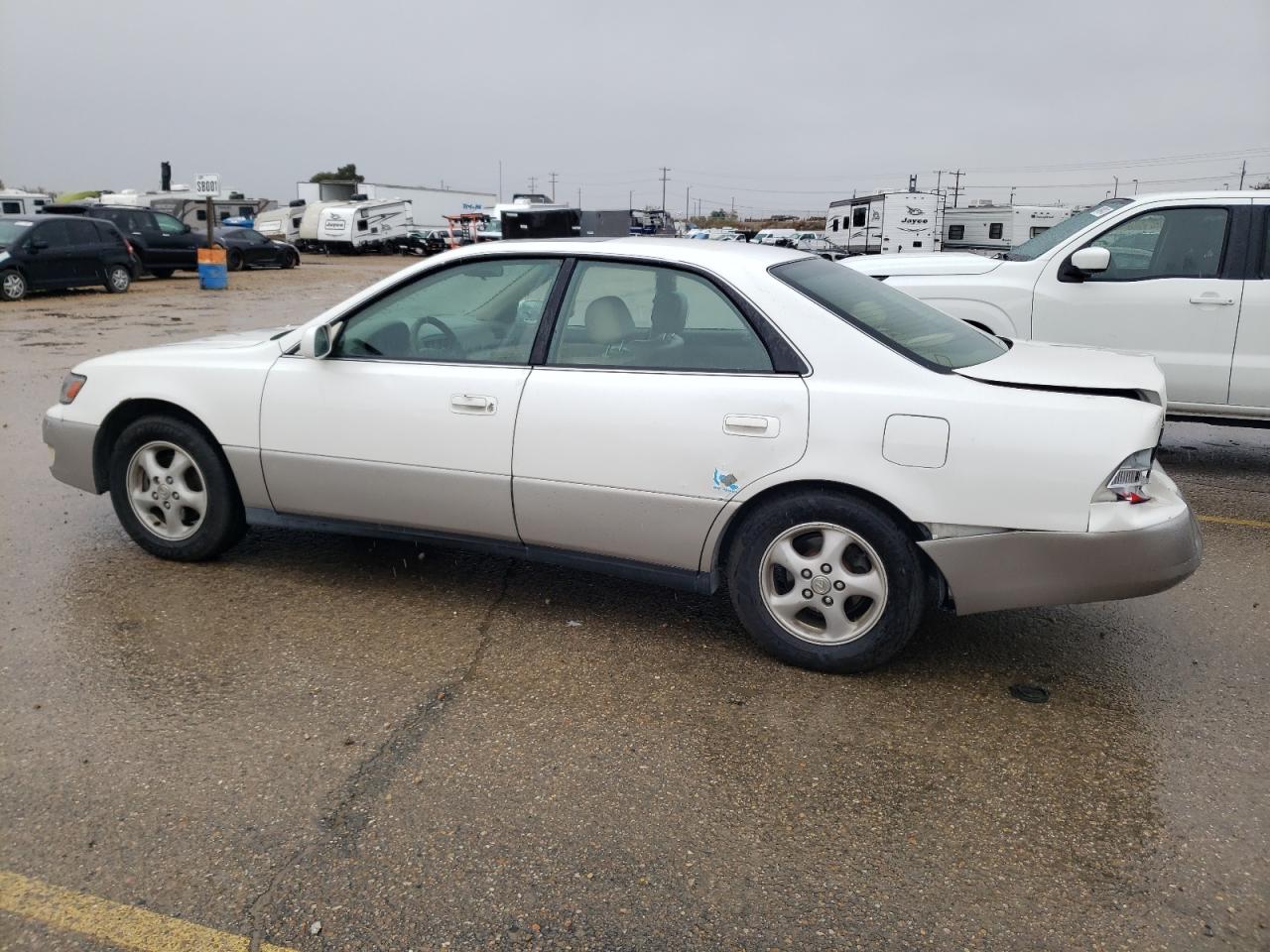 Image 2 of 1998 LEXUS ES 300 1998 with VIN JT8BF28G2W5033662