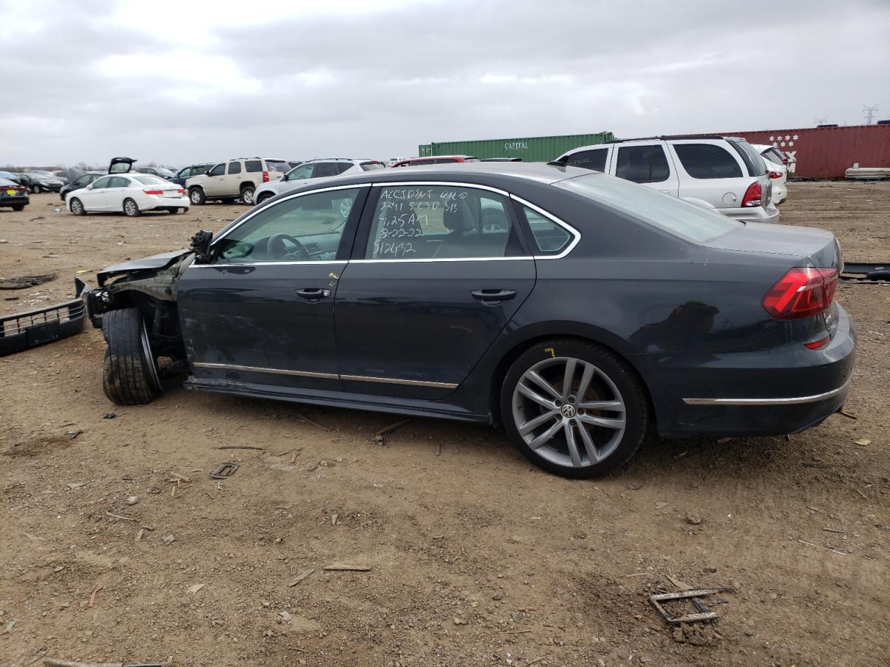 Изображение 2 2017 VOLKSWAGEN PASSAT R-LINE 2017 с VIN 1VWDT7A3XHC033850
