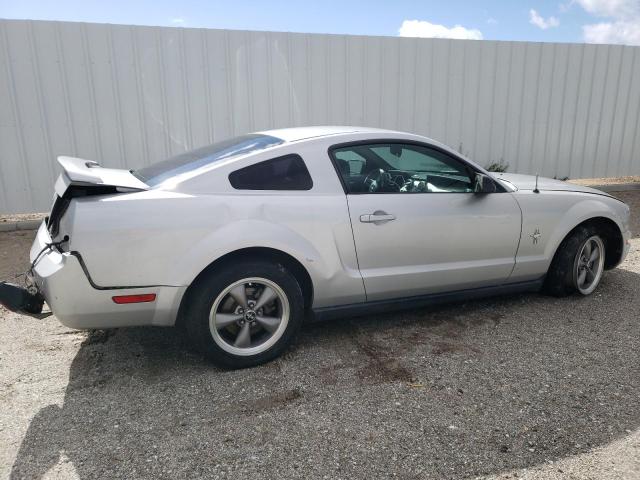 Obraz 3 z 2006 FORD MUSTANG  2006 z VIN 1ZVFT80N765121855