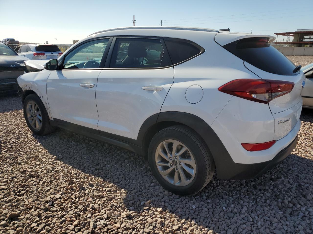 Obraz 2 z 2016 HYUNDAI TUCSON LIMITED 2016 z VIN KM8J33A45GU103606