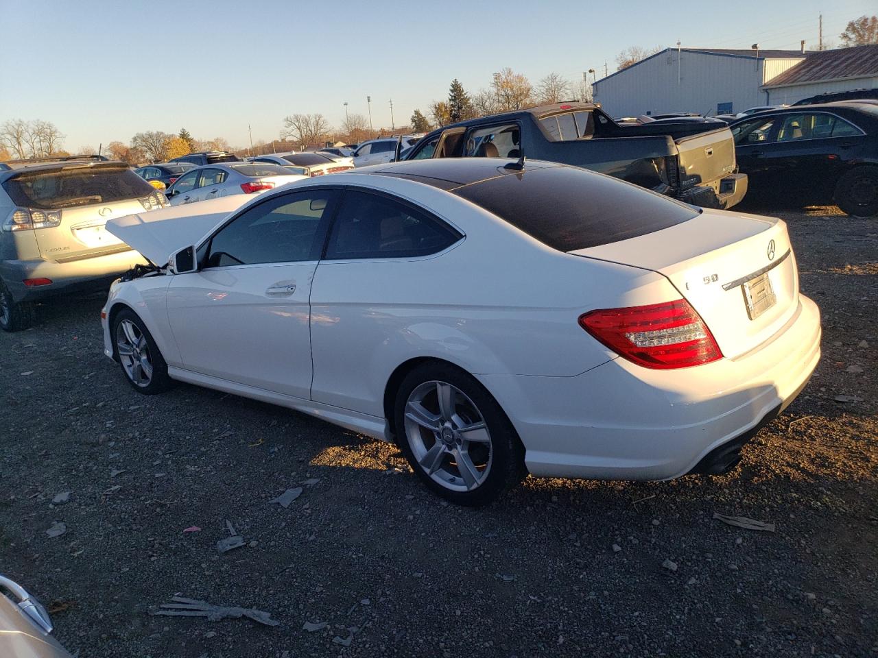 Изображение 2 2015 MERCEDES-BENZ C 250 2015 с VIN WDDGJ4HB8FG388464